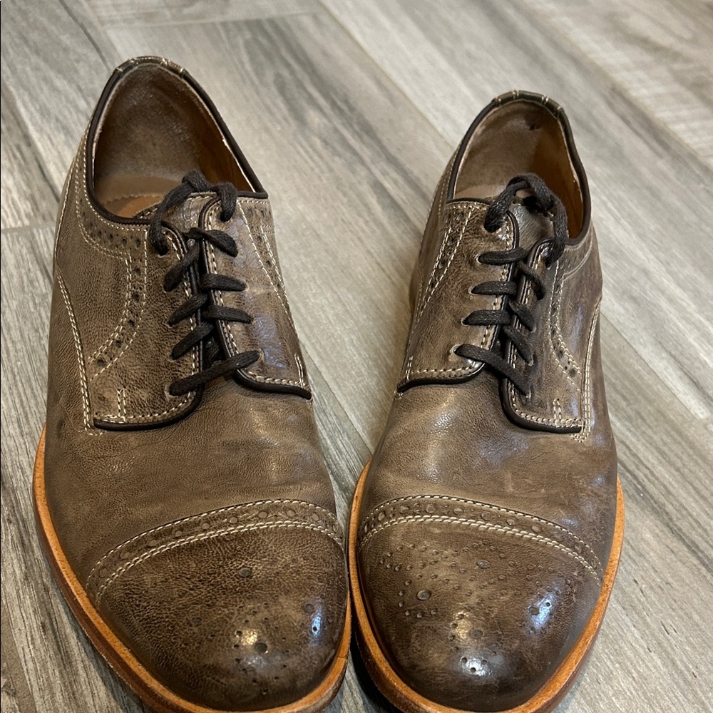 Johnston & Murphy Gray Tumbled Calfskin Oxfords